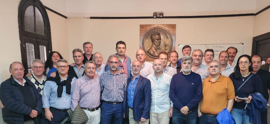 Federación Médica de Santa Fe exigió el cobro de honorarios éticos y reducción de los plazos de pago class=